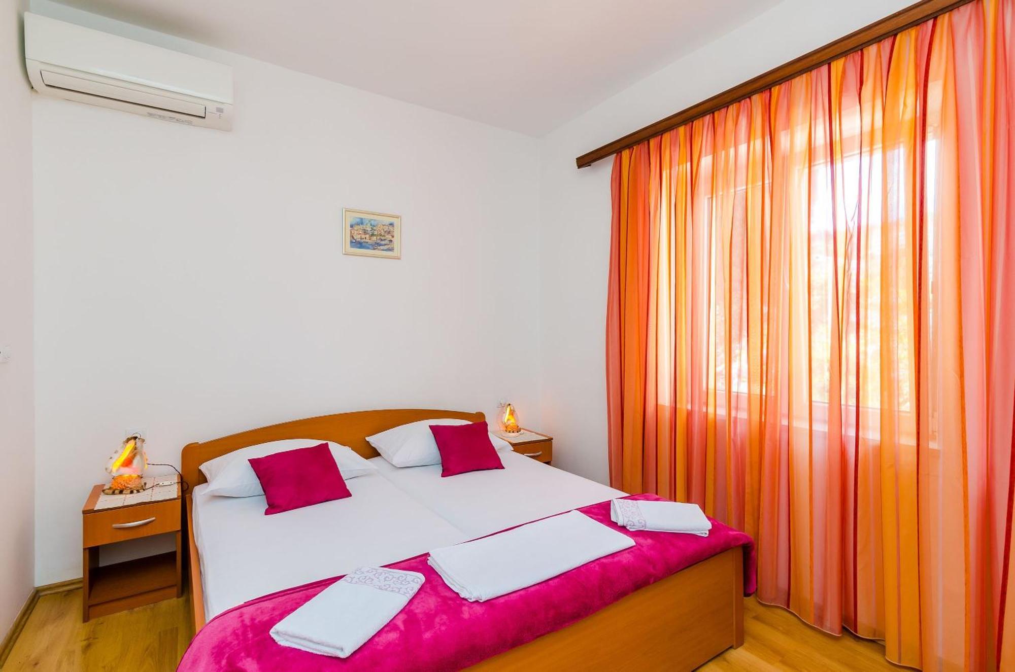 Guesthouse Matusic دوبروفينك الغرفة الصورة
