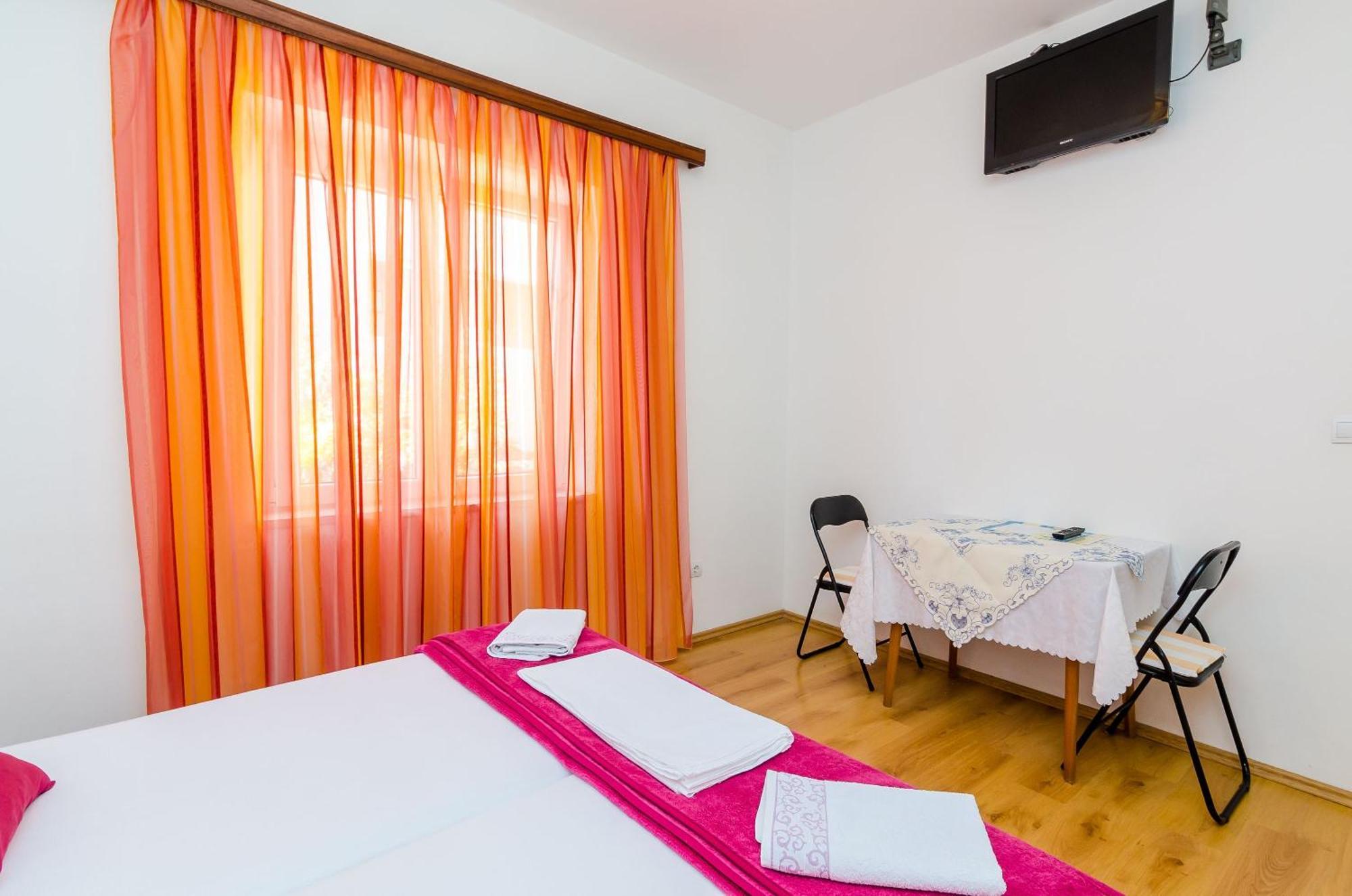 Guesthouse Matusic دوبروفينك الغرفة الصورة