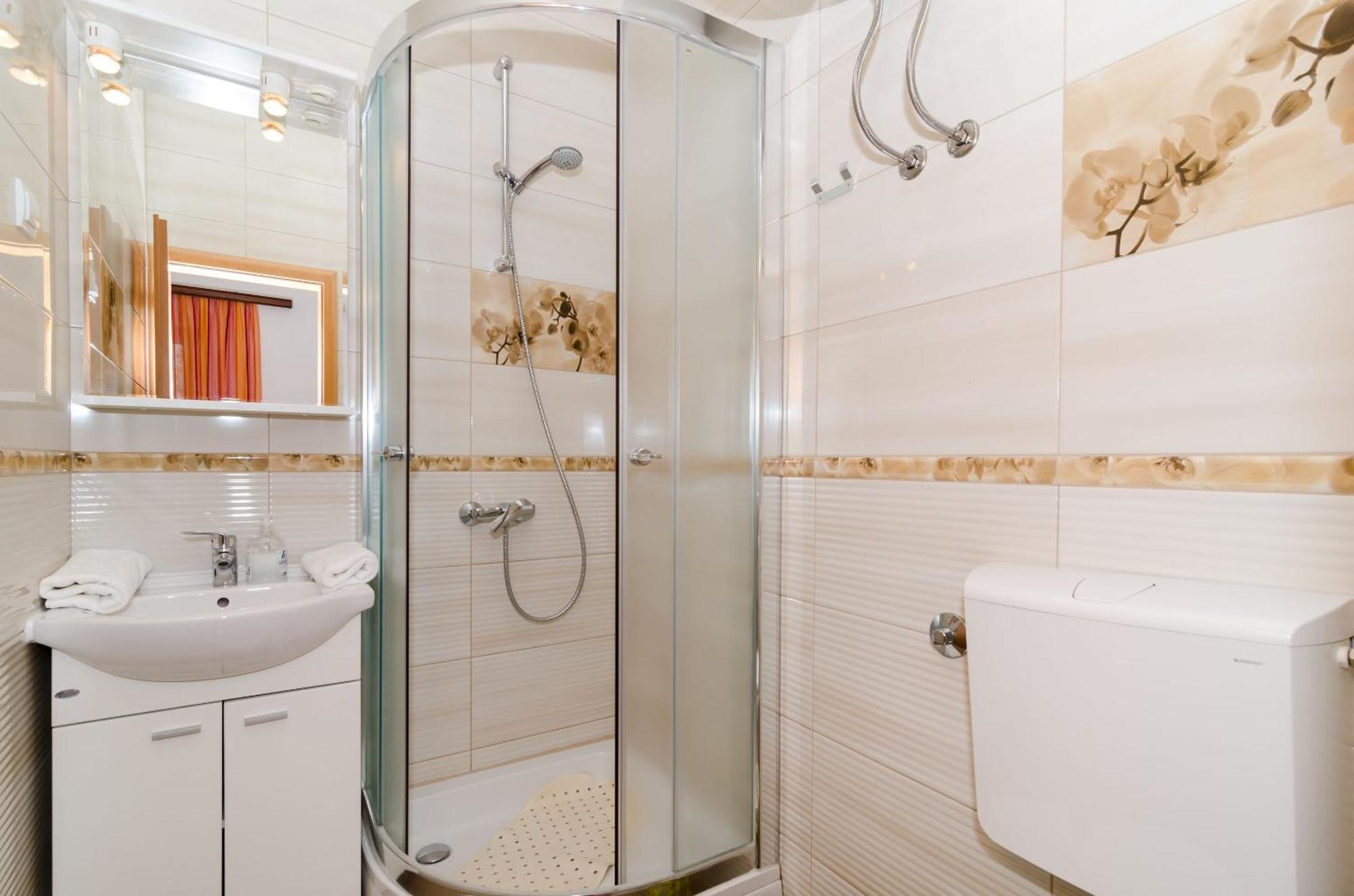 Guesthouse Matusic دوبروفينك الغرفة الصورة