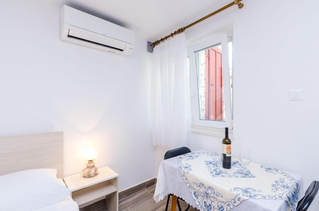 Guesthouse Matusic دوبروفينك الغرفة الصورة