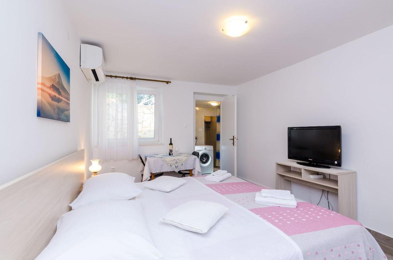 Guesthouse Matusic دوبروفينك الغرفة الصورة